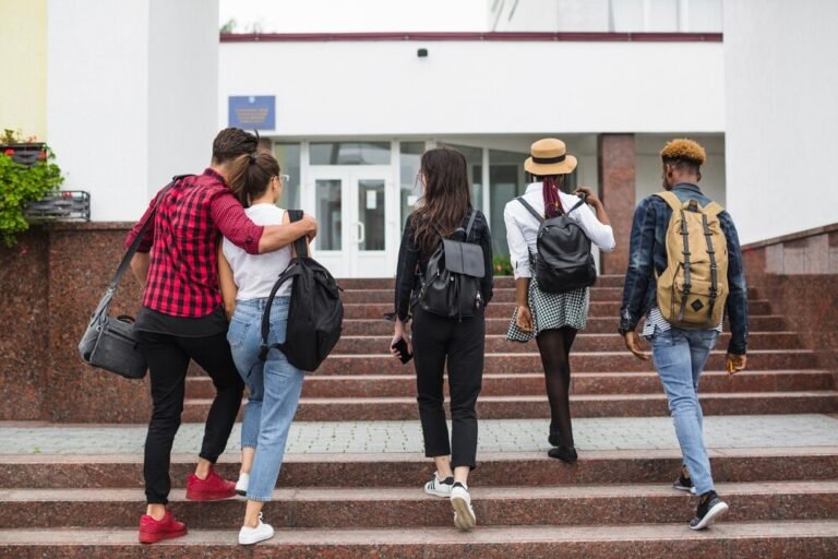 Best consultancy agency offering UK education advice and scholarship opportunities.