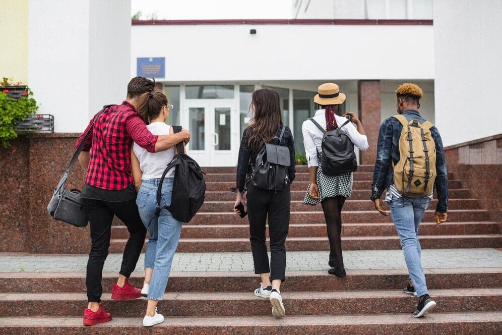 Best consultancy agency offering UK education advice and scholarship opportunities.